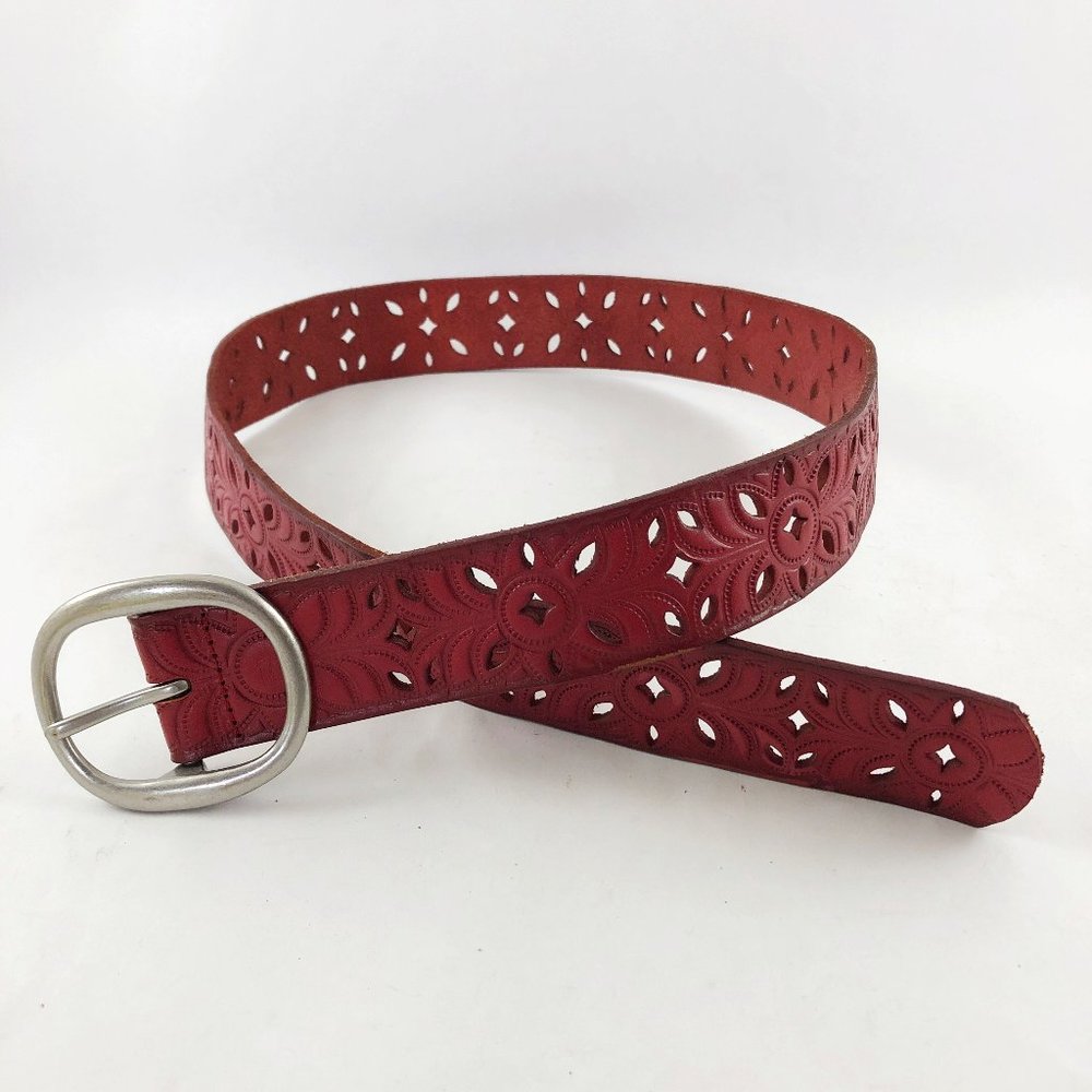 FOSSIL Boho Western Floral Perforated Red Leather Belt S - Picture 2 of 9